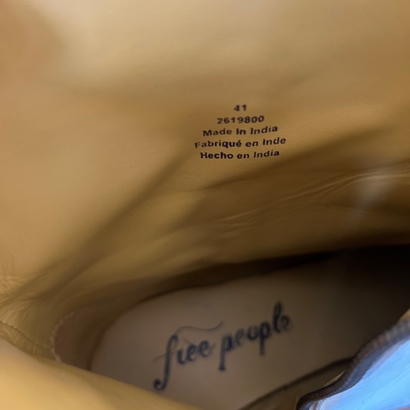 Free People! New Frontier Western Boots in Patent White NWOT! - Picture 11 of 13